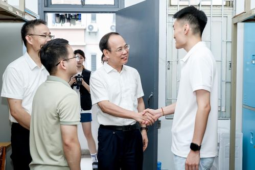 薪火相傳 廣工喜迎1.5萬新生，三代同校見證育人傳承